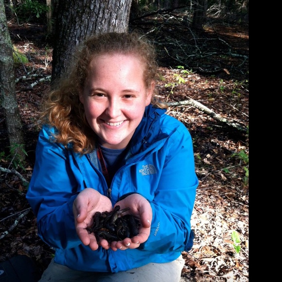 Profile Picture of Megan Winzeler (@redhead2401) on Poshmark