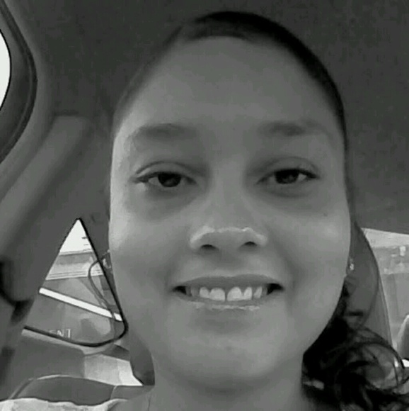 Profile Picture of Shawntel Williams (@shawntel4) on Poshmark