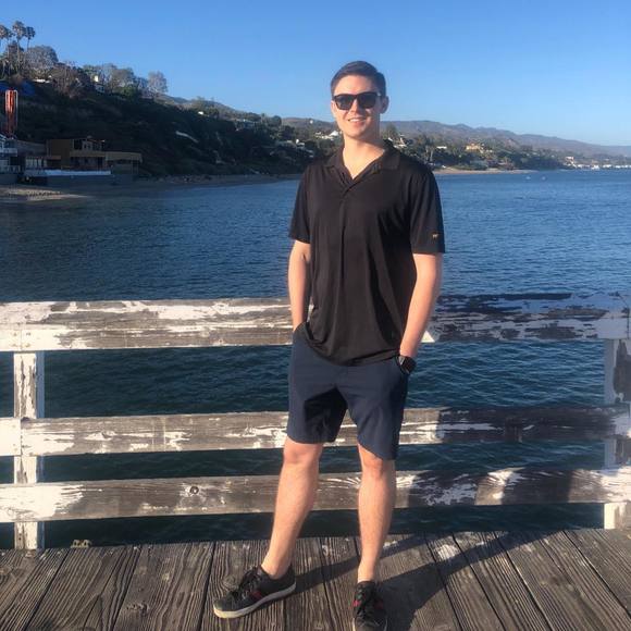 Profile Picture of Ryan Greninger (@ryan3894) on Poshmark