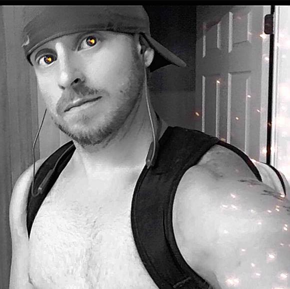 Profile Picture of Aaron Kassel (@coolspot_58) on Poshmark