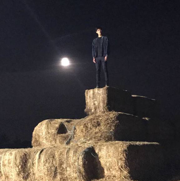 Profile Picture of David Ji (@davidji) on Poshmark