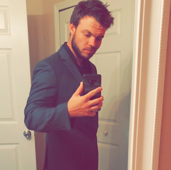 Profile Picture of Colin Kanouff (@cjk0152) on Poshmark