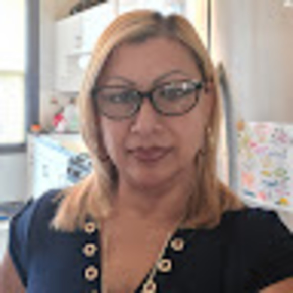 Profile Picture of Emily Cordova (@honeyes2067) on Poshmark