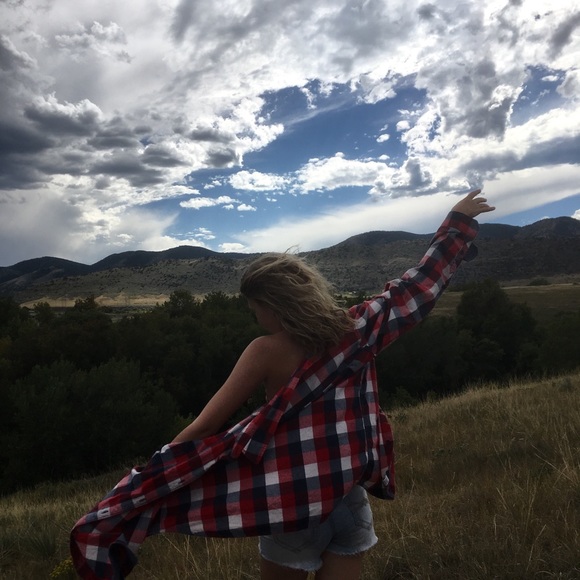 Profile Picture of Daisy Nyman (@daisynymam) on Poshmark