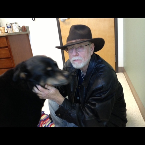 Neal Elkind - Poshmark Profile Picture of Neal Elkind (@dweeze112696) on Poshmark