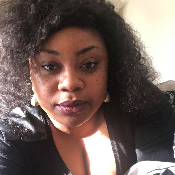 Profile Picture of Jecinta Banks (@jecintabanks) on Poshmark