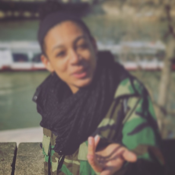 Profile Picture of Nadiya Jackson (@liloleblake) on Poshmark