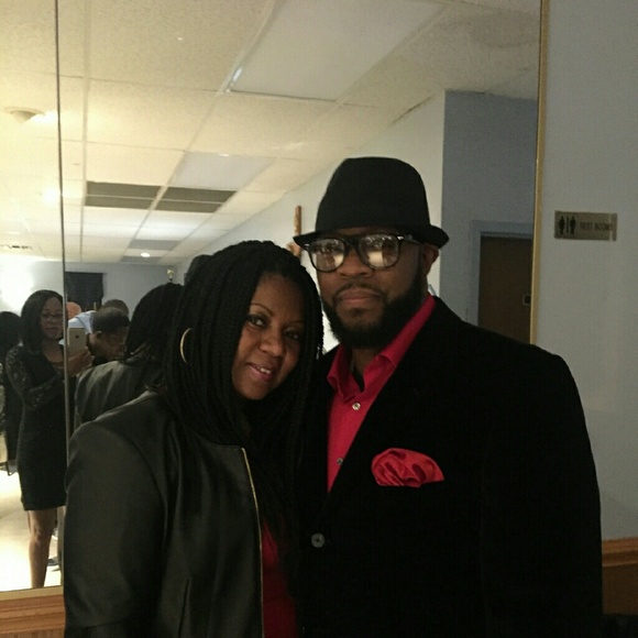 Sylvia Jordan - Poshmark Profile Picture of Sylvia Jordan (@sjordan1056) on Poshmark