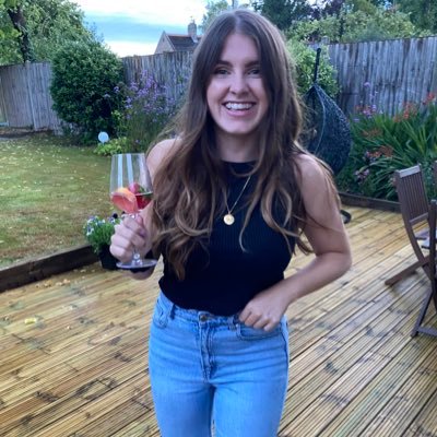 Profile Picture of Lily Fleming (@LilyFleming) on Twitter