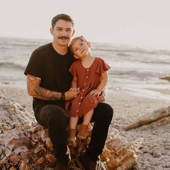 Profile Picture of James Carlson (@gamescarlson) on Poshmark