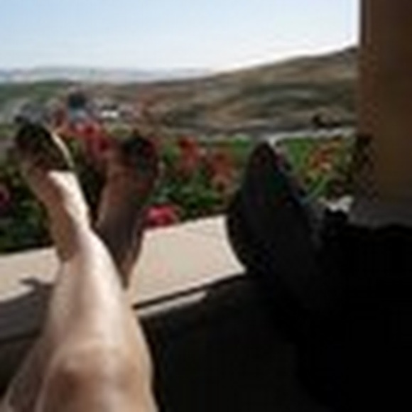 Profile Picture of Jecy Furlani (@jezfurlani) on Poshmark