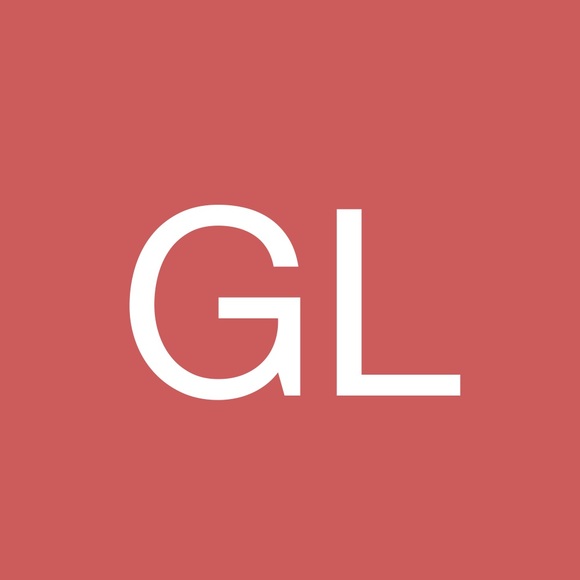 Profile Picture of Gabriella Loniewski (@glonie23) on Poshmark