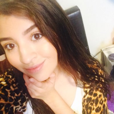 Profile Picture of Betsy De La Rosa (@BetsydelaRosa28) on Twitter