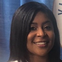 Profile Picture of ❤ Blunt Force ❤ (@420_Blunt_Babe) on Twitter