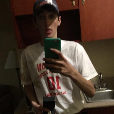 Profile Picture of Cody (@codyivy16) on Twitter