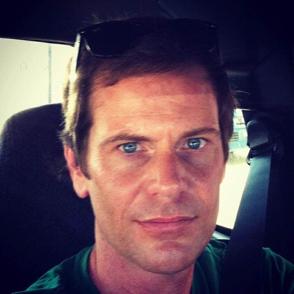 Profile Picture of Matthew Rogers (@mcr0099) on Poshmark