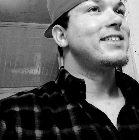 Profile Picture of Mark Mclaughlin (@markmclaughl965) on Poshmark