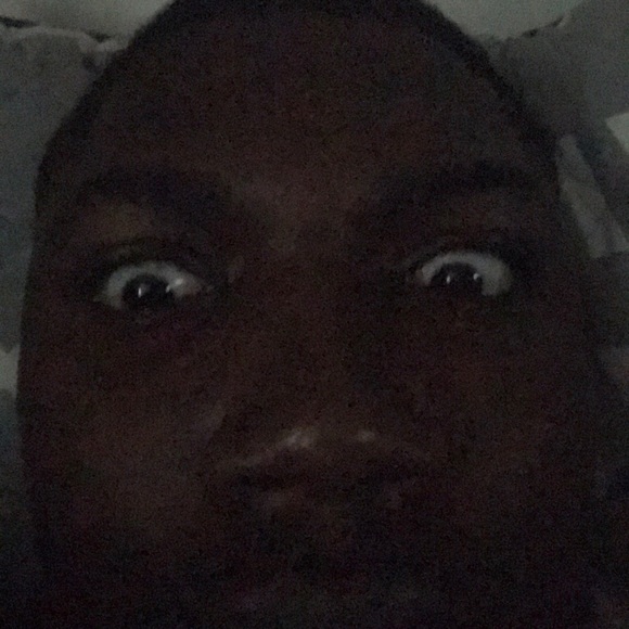 Profile Picture of Aaron Beasley (@aaronthegreat95) on Poshmark