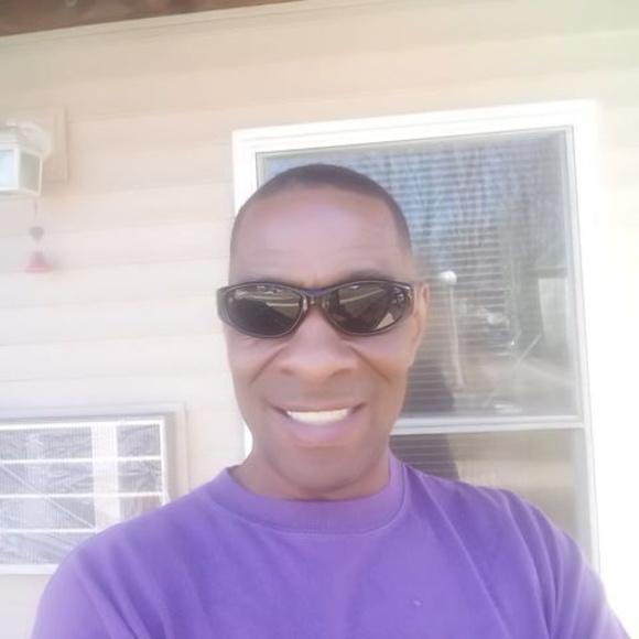 Profile Picture of Henry Booker (@henrybooker) on Poshmark