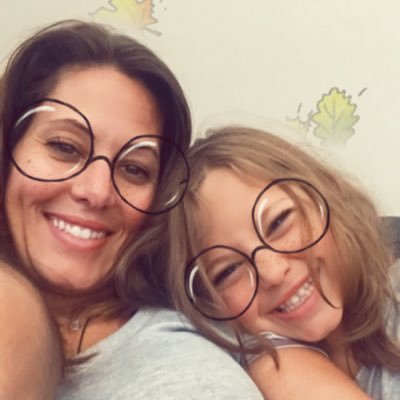 Profile Picture of Gina Calderon (@GinaMCalderon) on Twitter