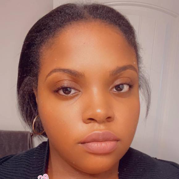 Profile Picture of Devin Vestal hemingway (@devinhemingway) on Poshmark