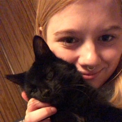 Profile Picture of Dani Baldwin (@danisueb02) on Twitter