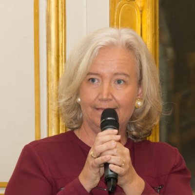 Profile Picture of Virginie Tyou (@alloo_virginie) on Twitter