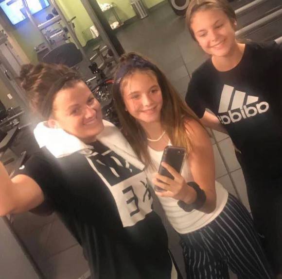 Malia Grbic - Poshmark Profile Picture of Malia Grbic (@maliagrbic) on Poshmark