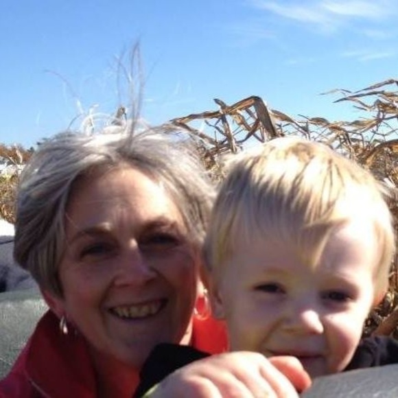 Profile Picture of Marlene Goreham (@mzmarli) on Poshmark