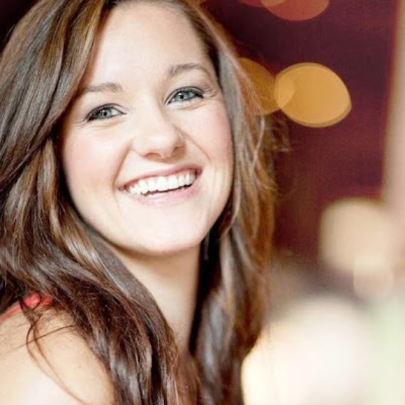 Profile Picture of Brandi Hasley (@bhasley1020) on Poshmark