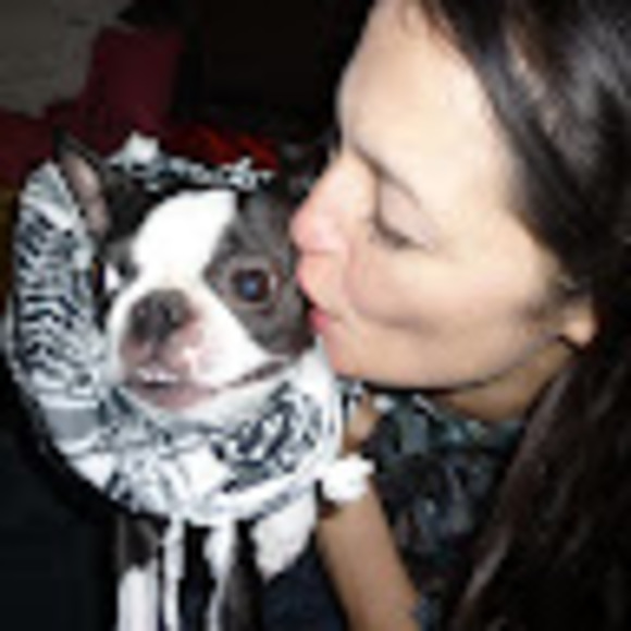 Profile Picture of Su Goodacre (@suvsu) on Poshmark