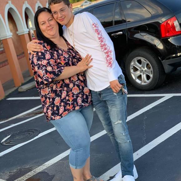 Luis Ibanez - Poshmark Profile Picture of Luis Ibanez (@luisibanez799) on Poshmark