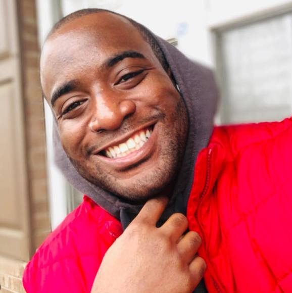 Profile Picture of Adrian Davis (@heyhussy) on Poshmark