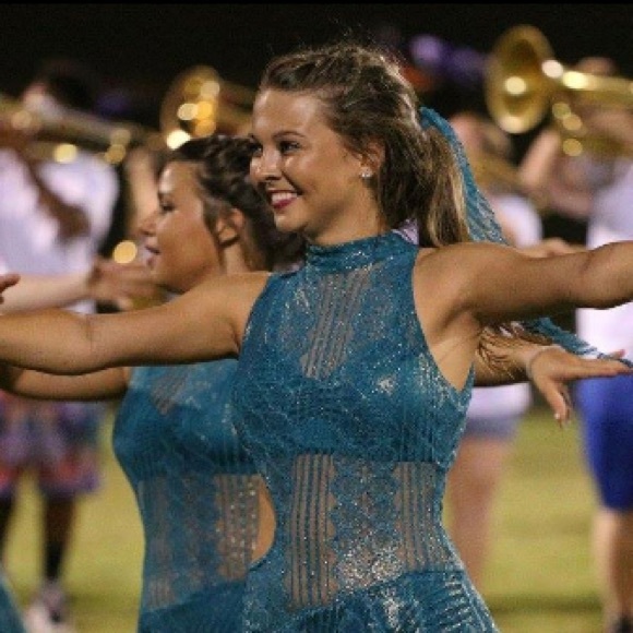 Profile Picture of Nikki Rowells (@nikkim_rowells) on Poshmark