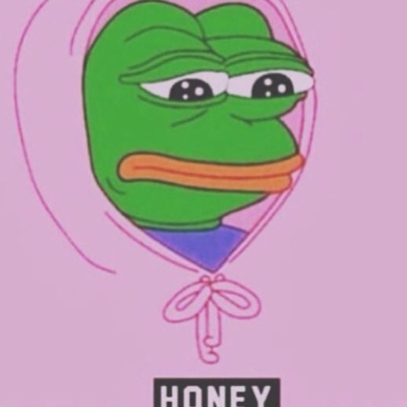 Profile Picture of Briana Duenas (@yuungb) on Poshmark