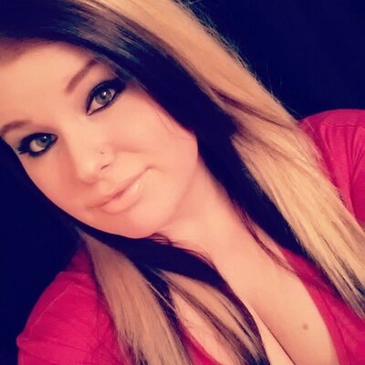 Profile Picture of Cassandra Combs (@Cncbabyy) on Twitter