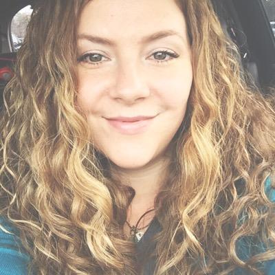 Profile Picture of Kelli Hull (@kelli_hull) on Twitter