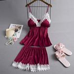 Profile Picture of LINGERIE, SKINCARE DAN HERBAL (@rumahsakinah_beautycare) on Instagram