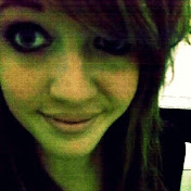 Profile Picture of Caitlin Mackenzie (@justryingtomakeaname) on Youtube