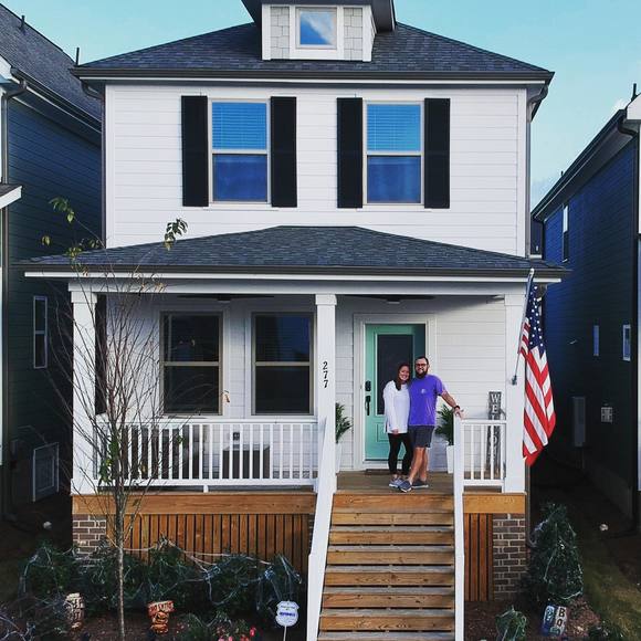 Profile Picture of Jennifer Marechek (@jrawlings1234) on Poshmark