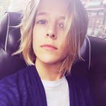 Profile Picture of Danielle Nicholson (@deenichs) on Instagram