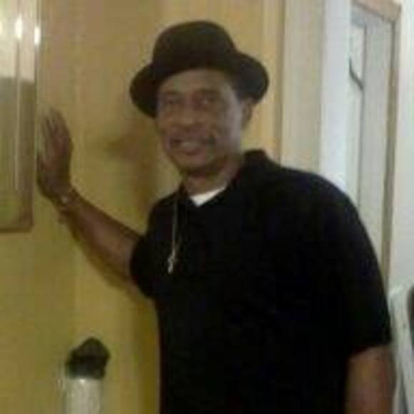 Profile Picture of Roy Bailey (@roybailey192) on Poshmark