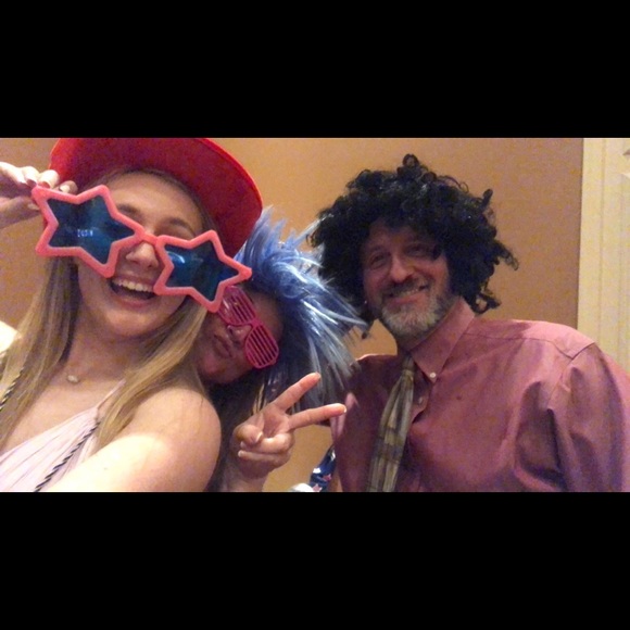 Profile Picture of Kim Isaacs (@kimisaacs7637) on Poshmark