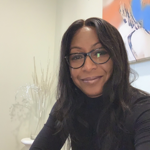 Profile Picture of Simone Guiseppi (@royalblossom) on Poshmark