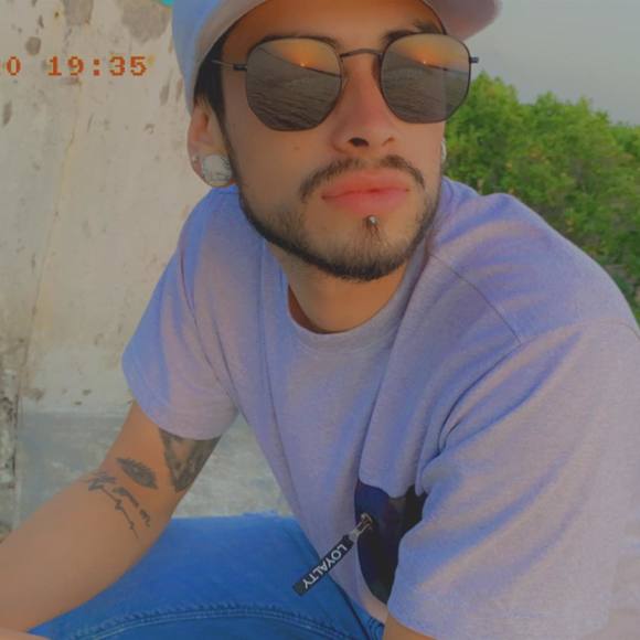 Brian Silva - Poshmark Profile Picture of Brian Silva (@94batman) on Poshmark