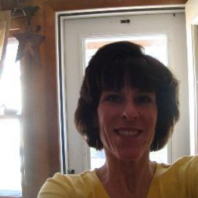 Profile Picture of Brenda Curley (@brendajoy66) on Twitter