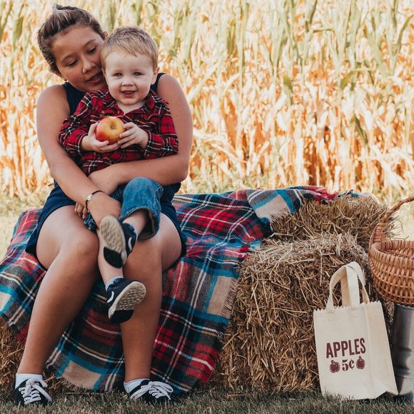 Profile Picture of Wesley Blake (@gaffer77) on Poshmark