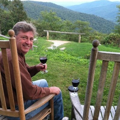 Profile Picture of Mark Searles (@masearles) on Twitter