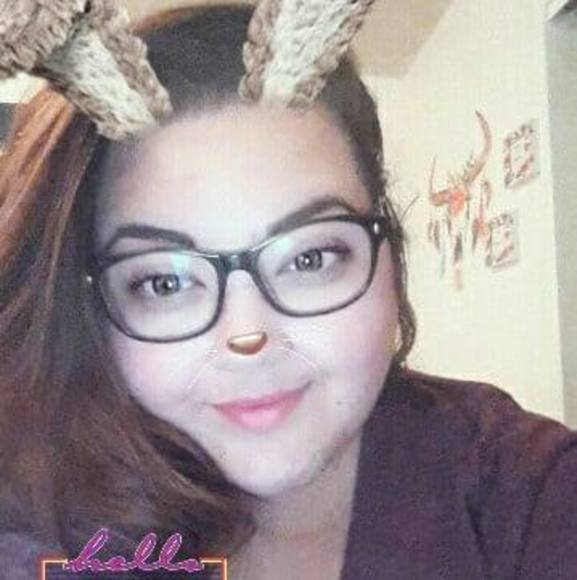 Profile Photo of Karla Bañuelos-martinez (@karlanubi) on Poshmark