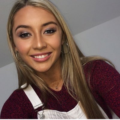 Profile Picture of Emily Hinds (@EmilyHinds6) on Twitter